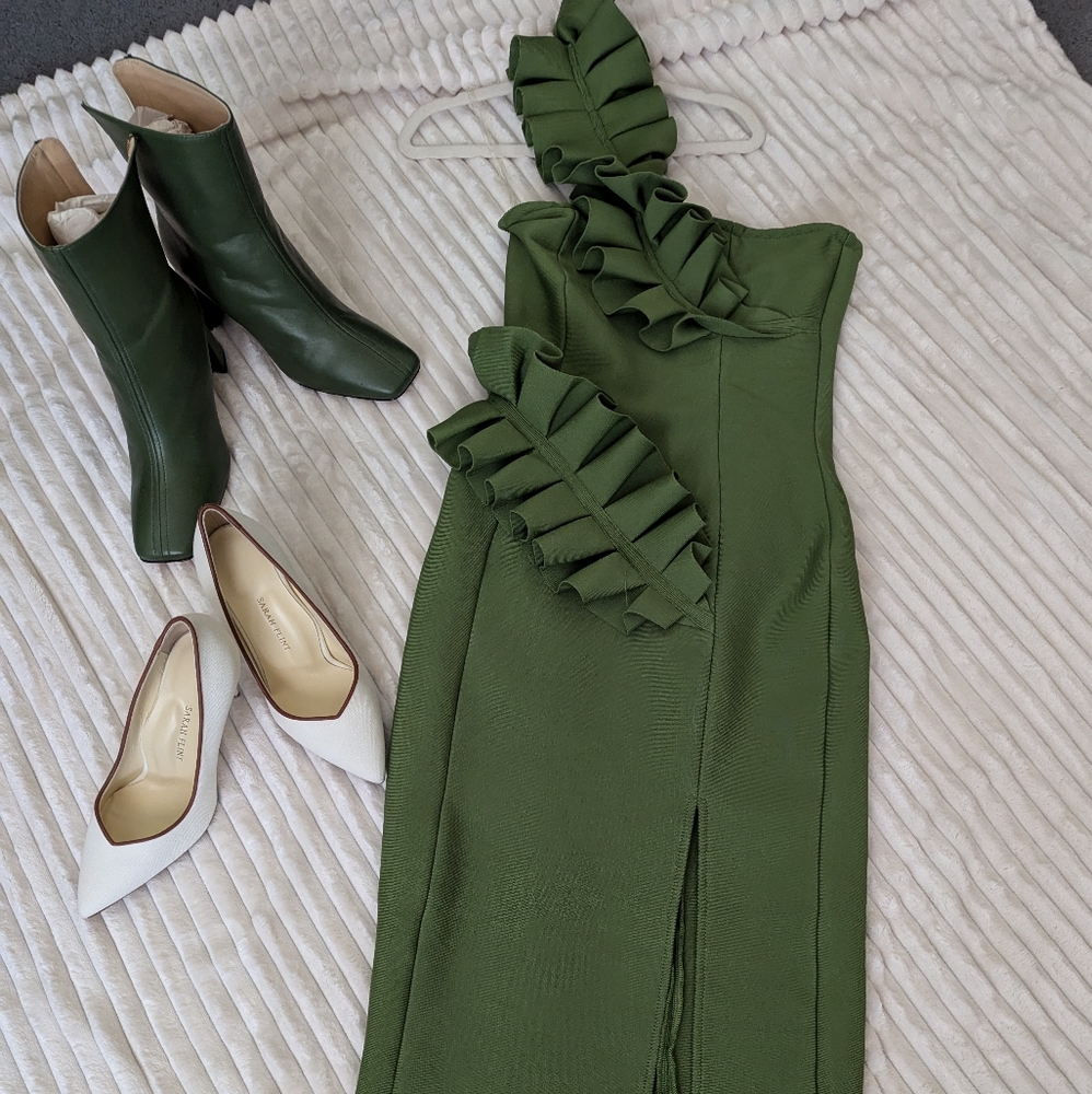 Dark green one shoulder dress xs/2/4 us size